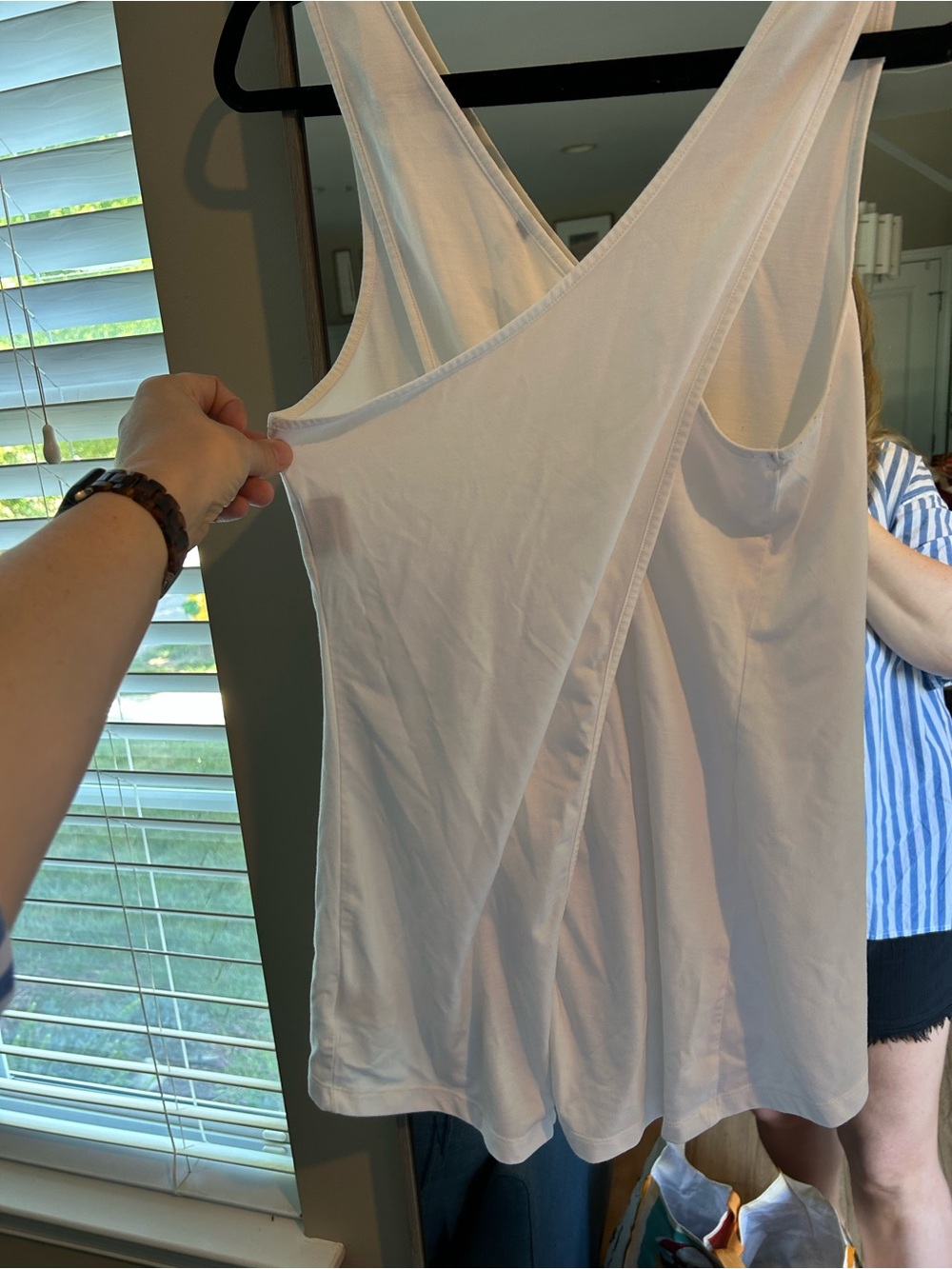 Gymshark White Square-Neck Tank with High-Low Hem - Picture 2 of 4